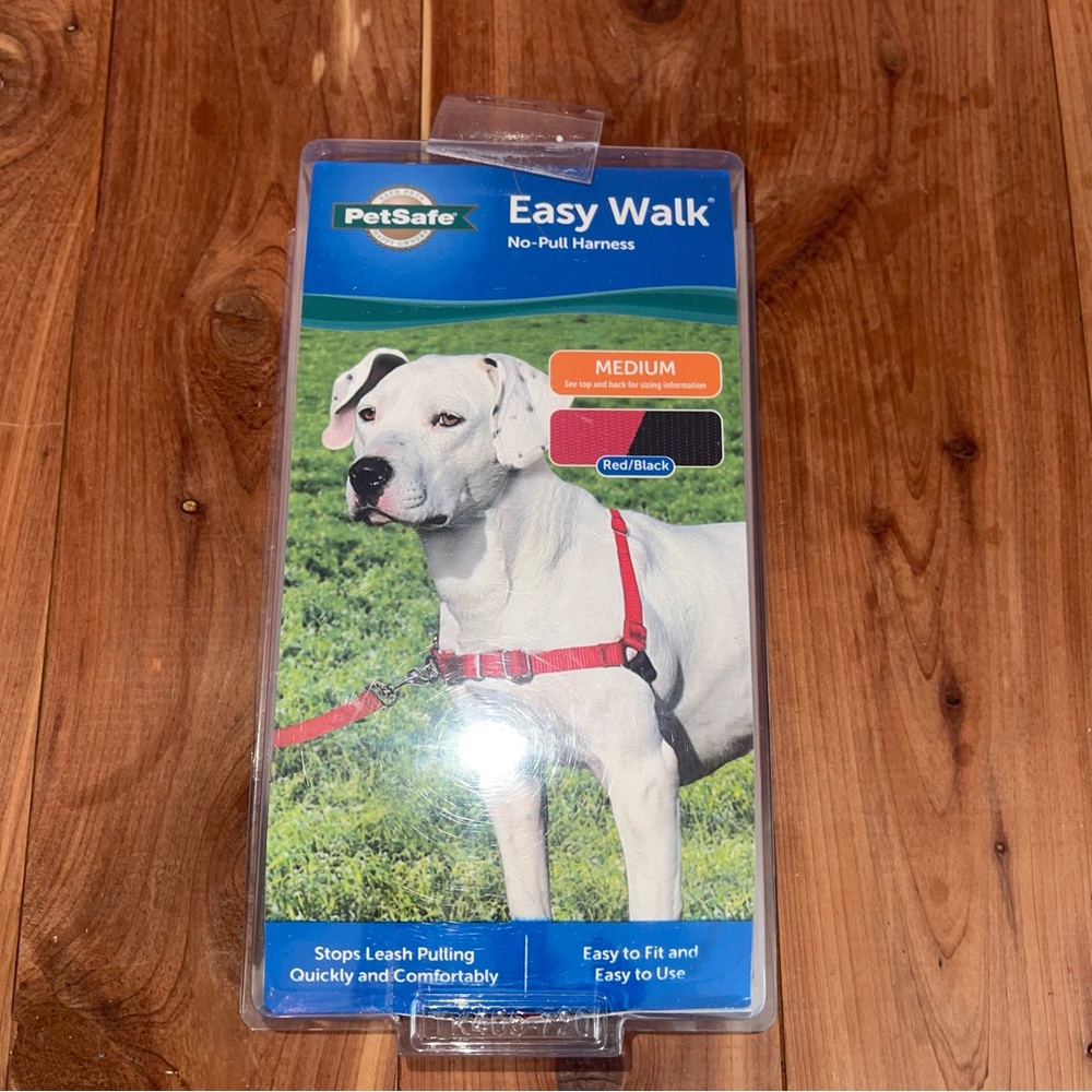 PetSafe Easy Walk No-Pull Dog Harness - Red size Medium